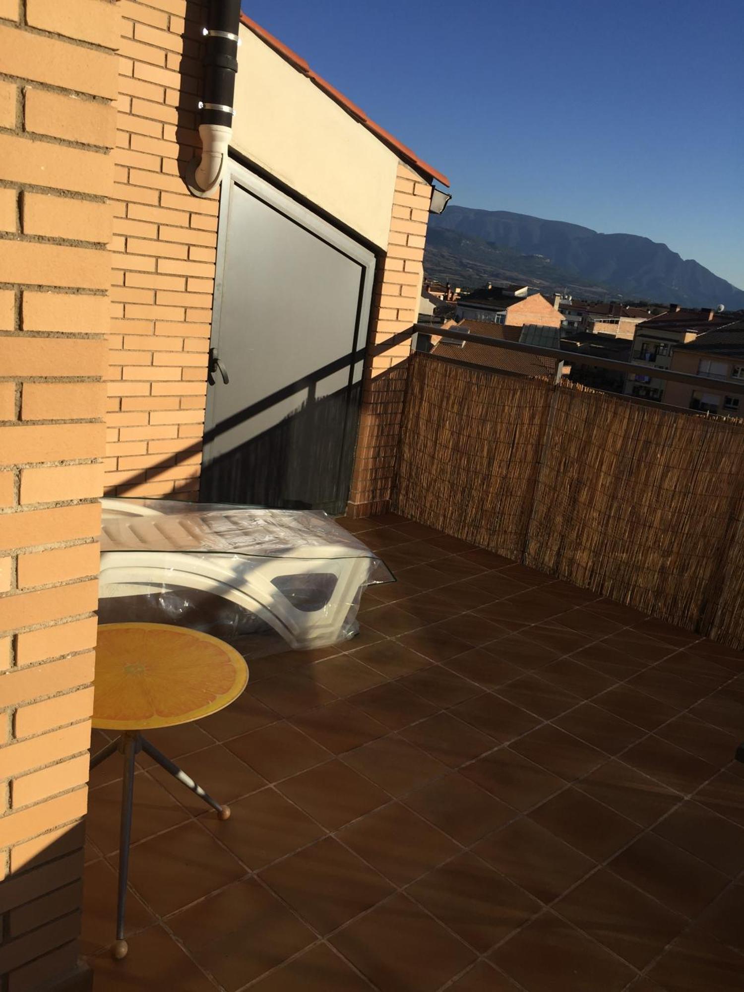 Acogedor Atico Duplex En Tremp Apartment Екстериор снимка